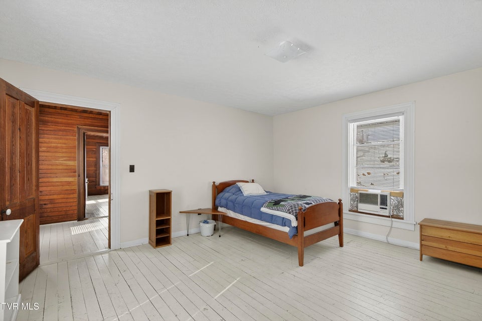 Photo #33: 15439 Prices Bridge Road