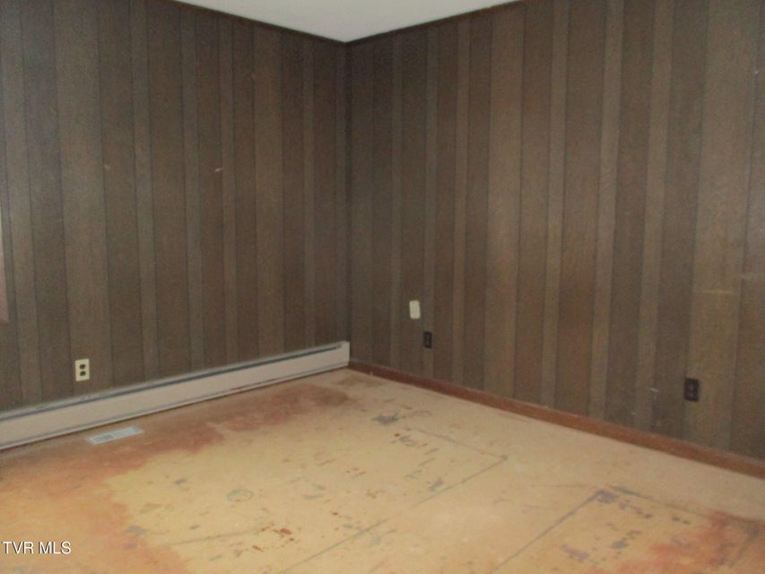 Photo #7: 111 Sugar Maple Lane