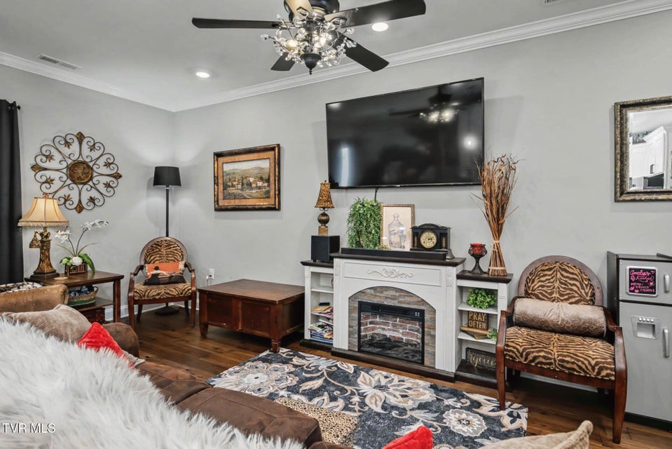 Photo #6: 319 Piper Glen 