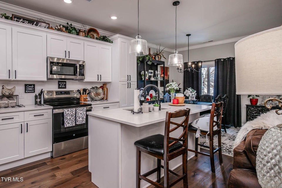 Photo #13: 319 Piper Glen 