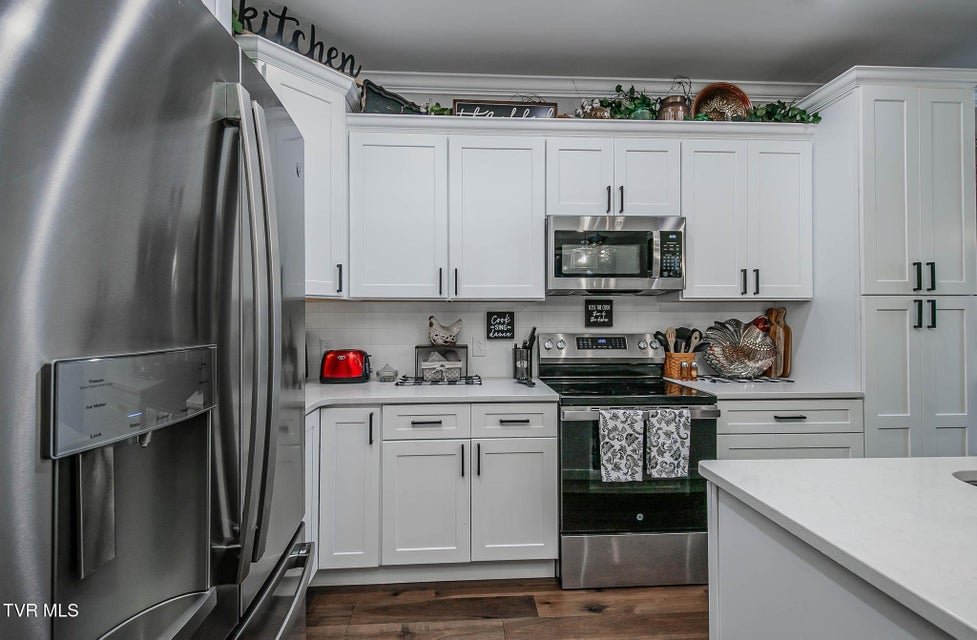 Photo #14: 319 Piper Glen 