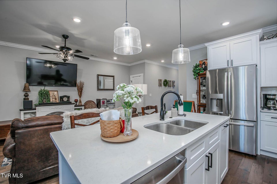 Photo #15: 319 Piper Glen 