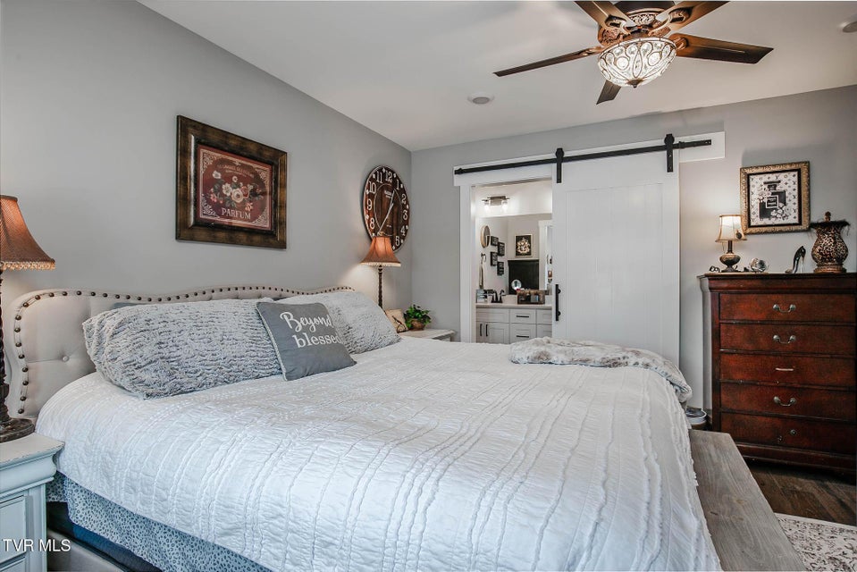 Photo #27: 319 Piper Glen 