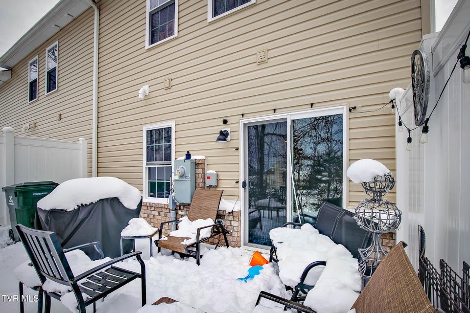 Photo #32: 319 Piper Glen 