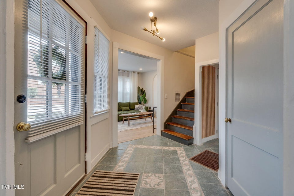 Photo #5: 213 Sullivan Street