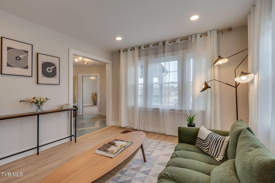 Photo #8: 213 Sullivan Street