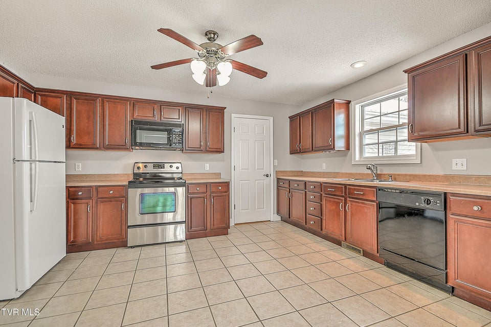 Photo #10: 673 Sugar Hollow Road