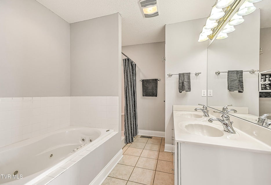 Photo #19: 673 Sugar Hollow Road