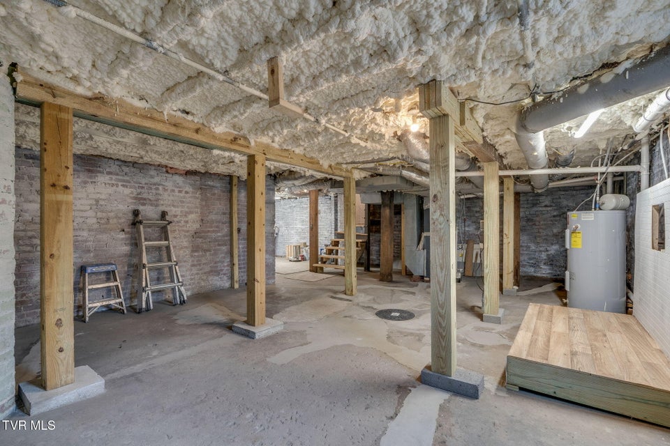 Photo #29: 213 Sullivan Street