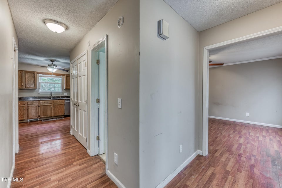 Photo #3: 108 Boardwalk 