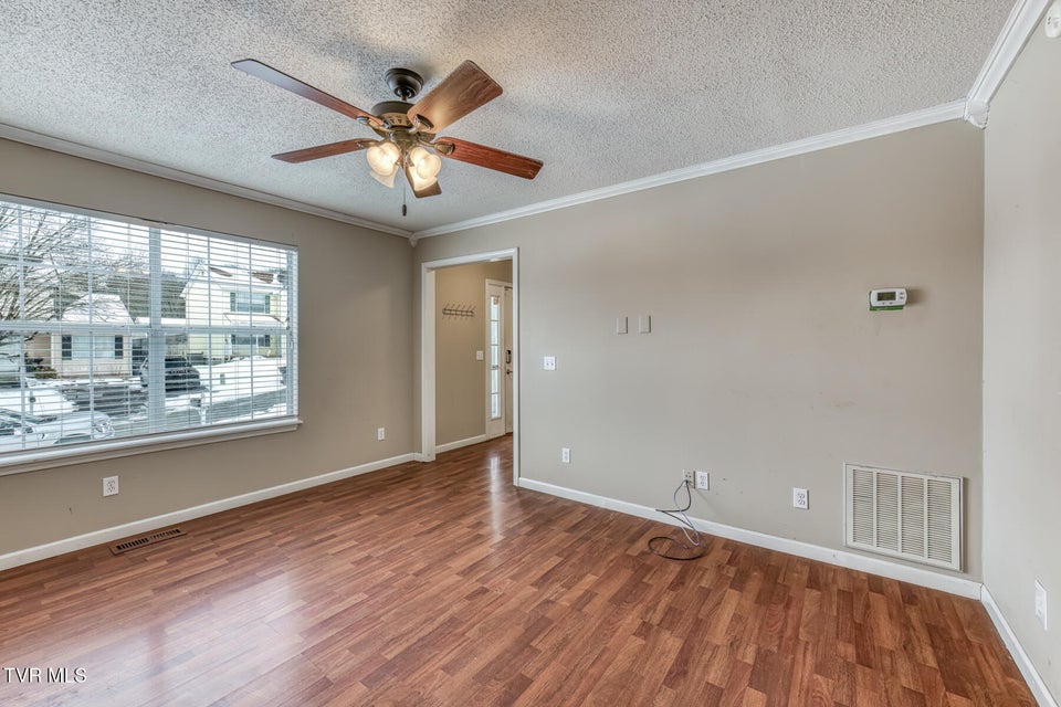 Photo #6: 108 Boardwalk 