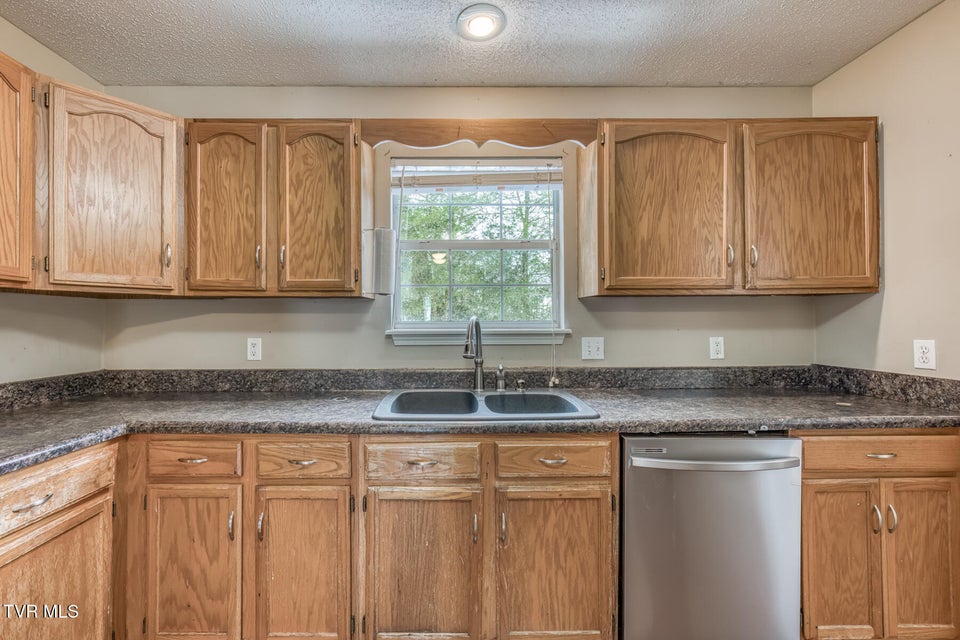 Photo #10: 108 Boardwalk 