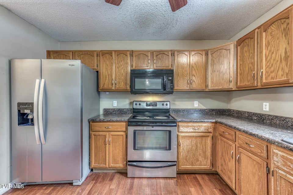 Photo #11: 108 Boardwalk 