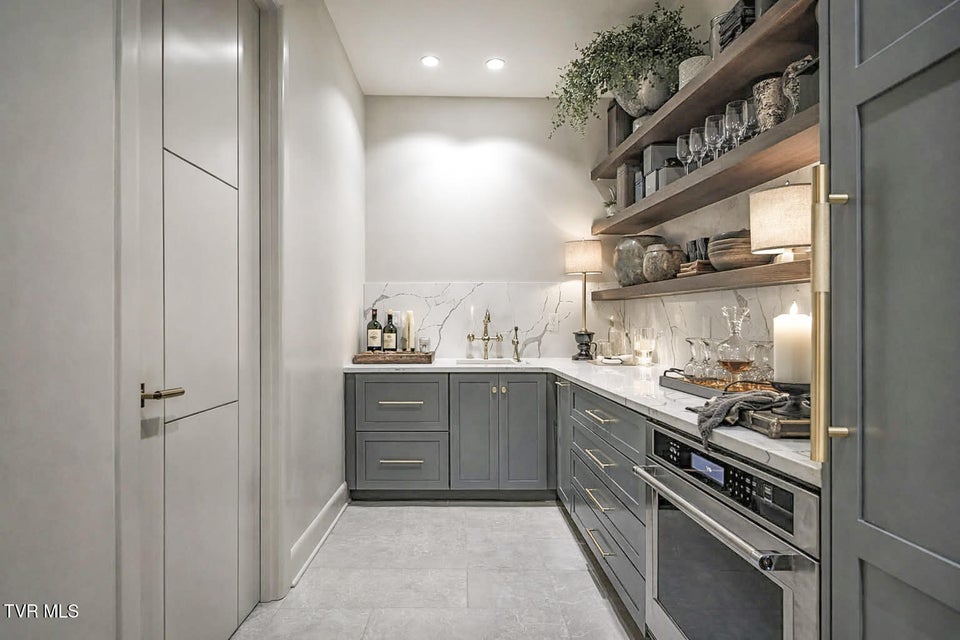 Photo #37: 18213 Old Jonesboro Road