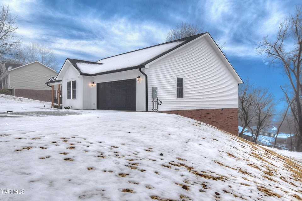 Photo #4: 218 Old Siam Road