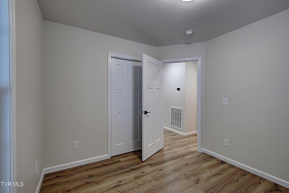 Photo #28: 218 Old Siam Road