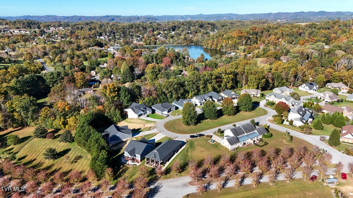 Photo #4: 245 Oak View Circle