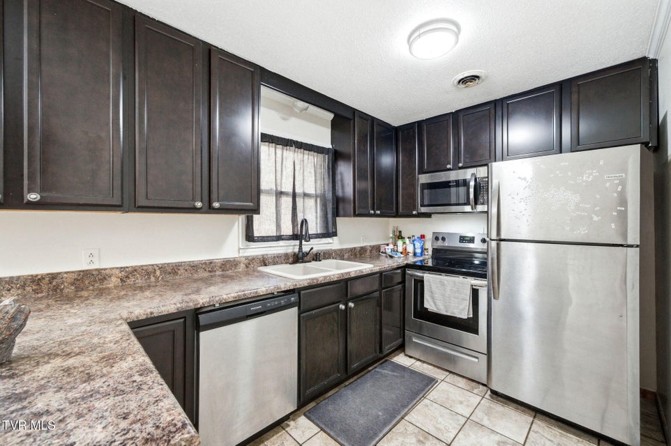 Photo #11: 419 Mohawk Drive