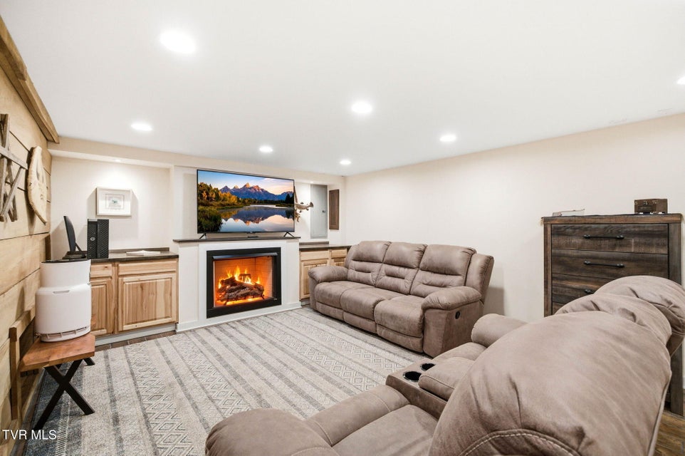 Photo #30: 419 Mohawk Drive