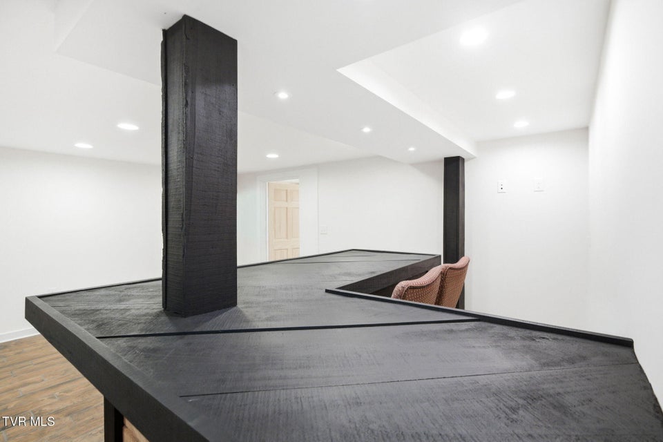 Photo #36: 419 Mohawk Drive