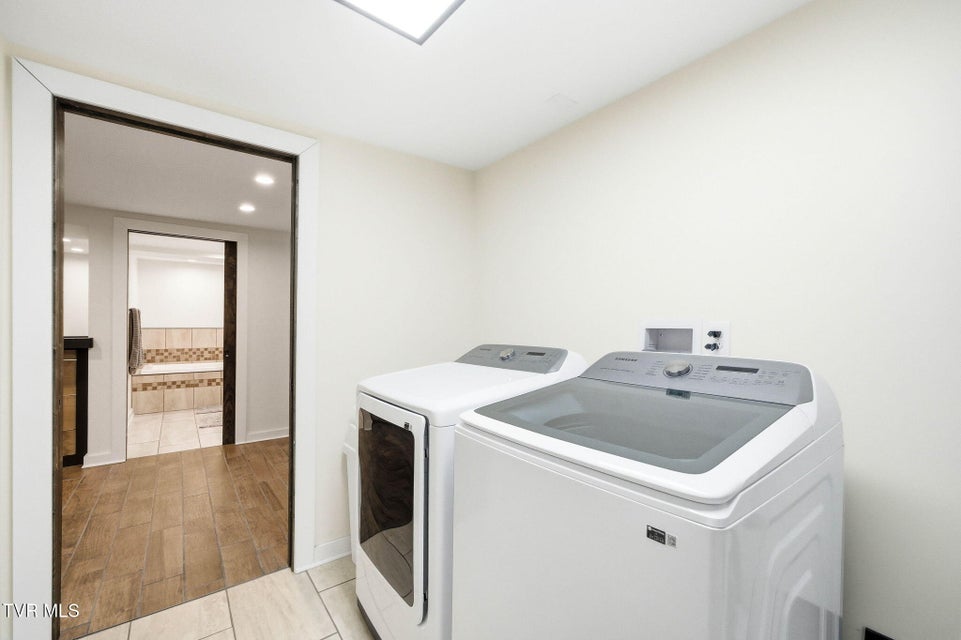 Photo #39: 419 Mohawk Drive