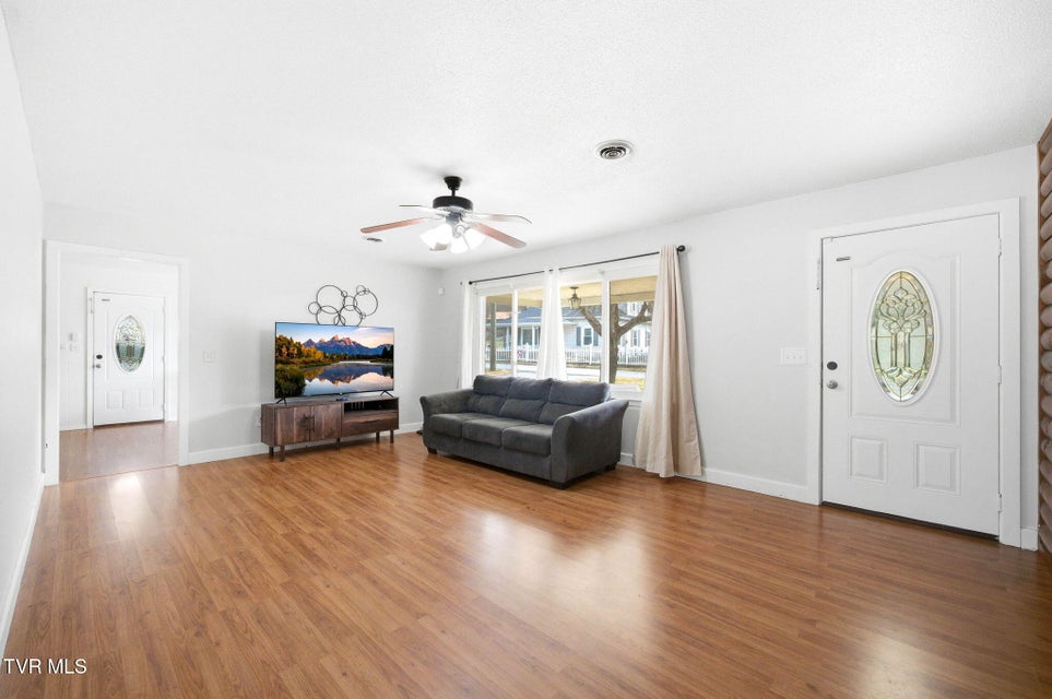 Photo #6: 419 Mohawk Drive