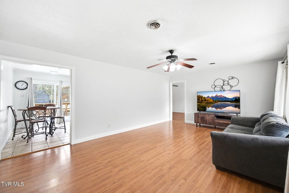 Photo #7: 419 Mohawk Drive