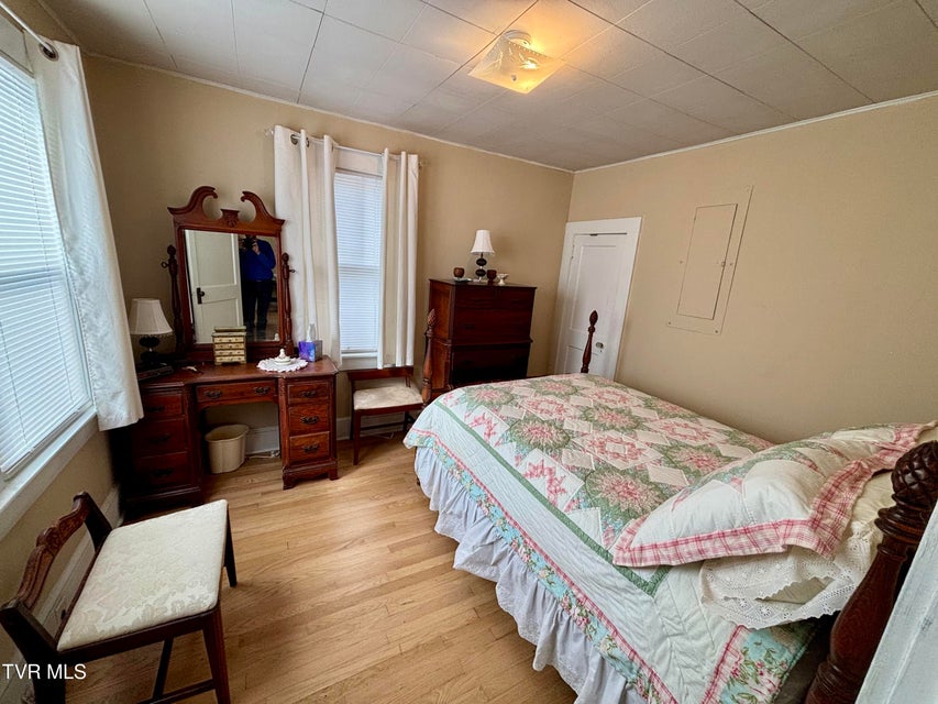 Photo #11: 313 School Street