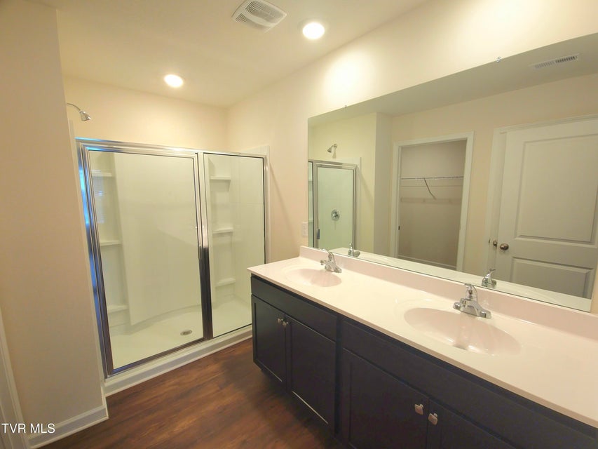 Photo #26: 1241 Valley Parke Drive