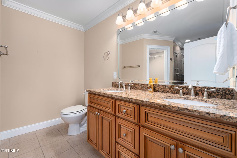 Photo #34: 130 Lookout Pointe 