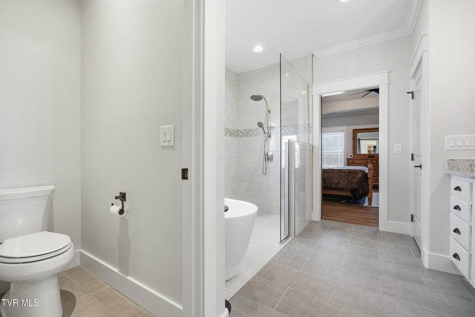 Photo #20: 301 Painter Road