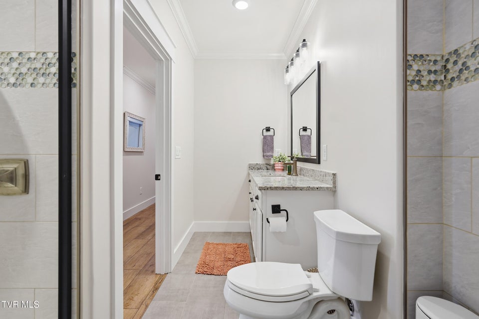 Photo #33: 301 Painter Road