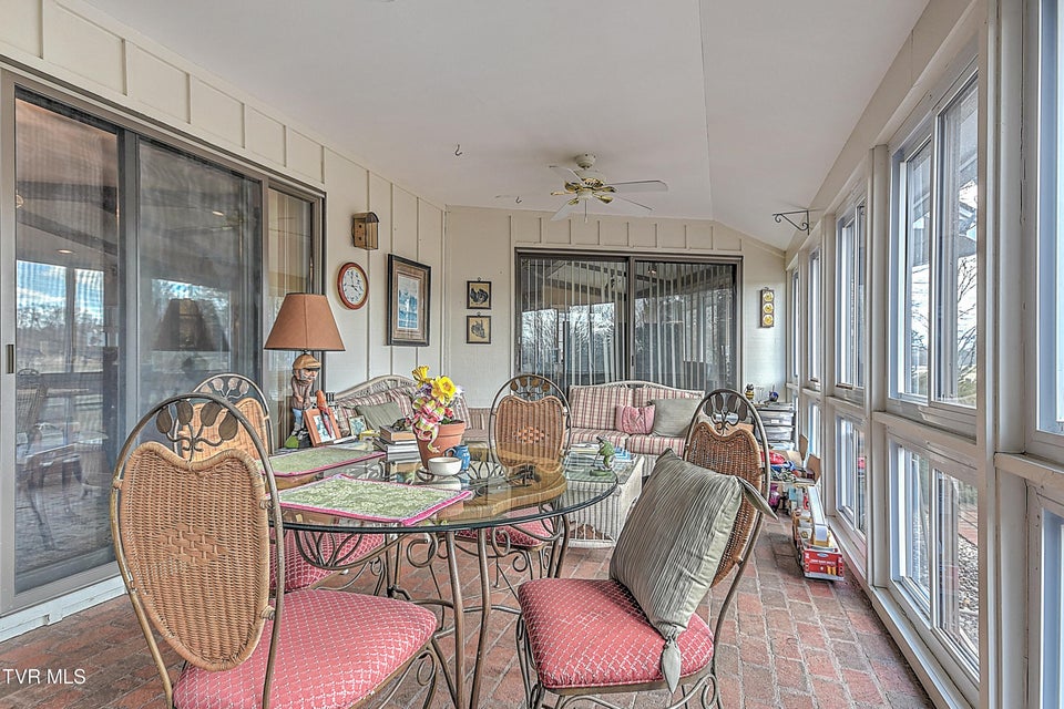 Photo #10: 310 Par Lane