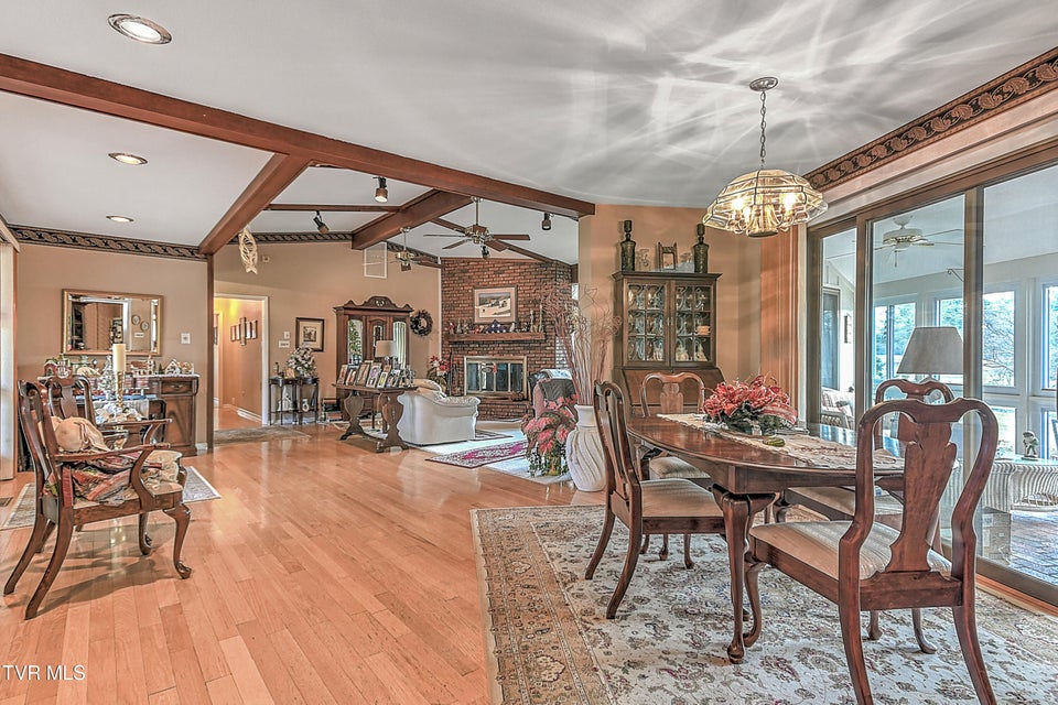 Photo #16: 310 Par Lane