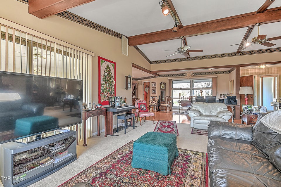 Photo #22: 310 Par Lane