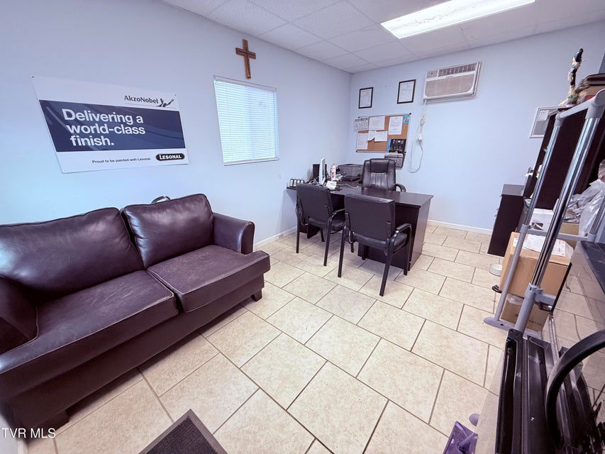 Photo #25: 220 Main Boulevard