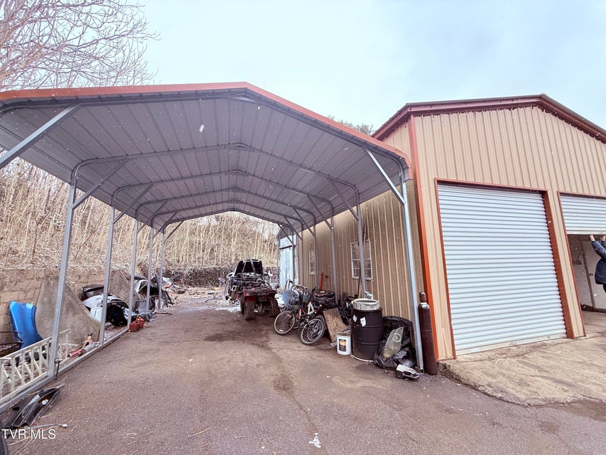 Photo #26: 220 Main Boulevard