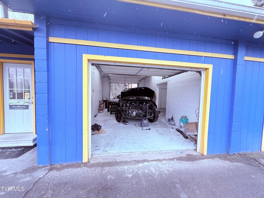 Photo #22: 220 Main Boulevard