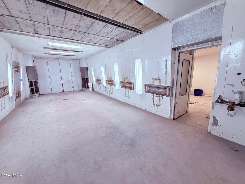 Photo #9: 220 Main Boulevard