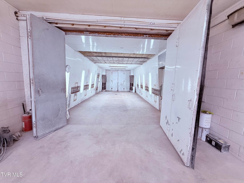 Photo #7: 220 Main Boulevard