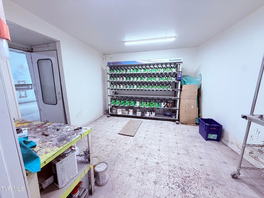 Photo #33: 220 Main Boulevard