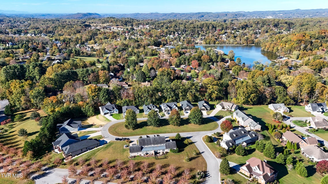 Photo #70: 249 Oak View Circle