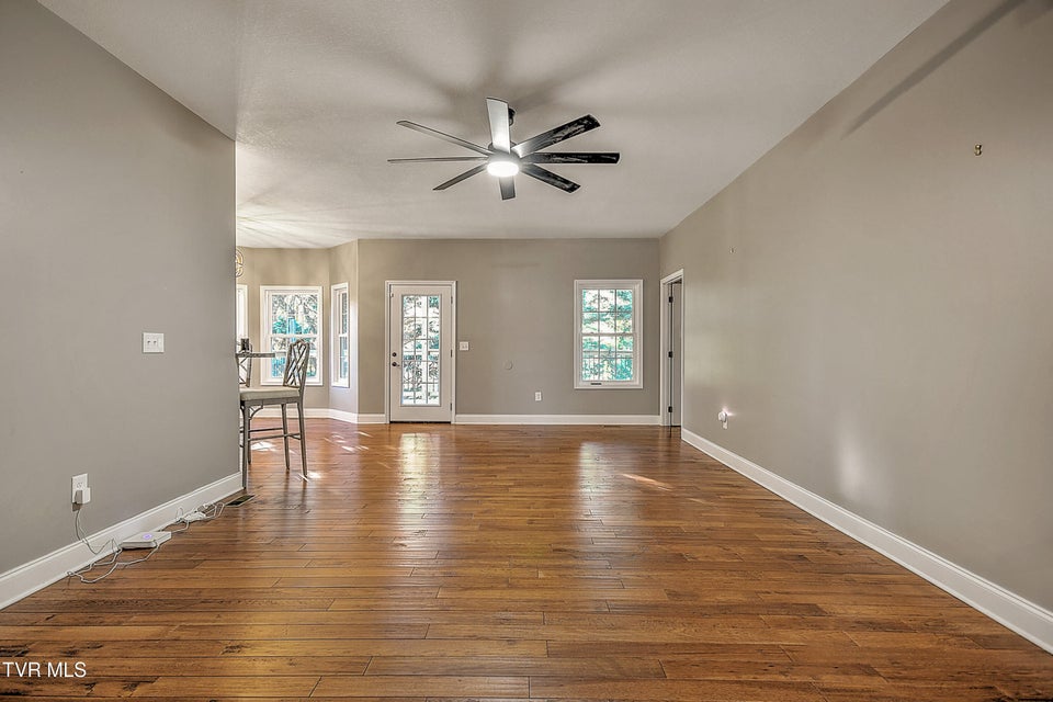 Photo #23: 249 Oak View Circle