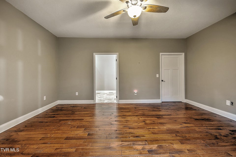 Photo #29: 249 Oak View Circle