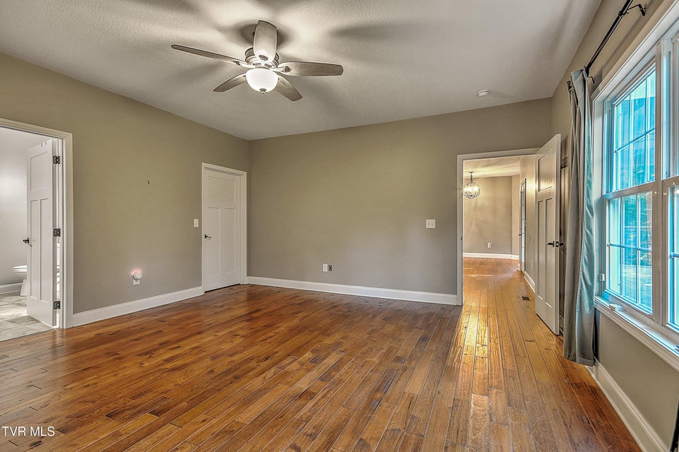 Photo #30: 249 Oak View Circle