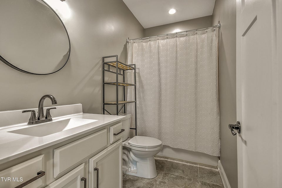 Photo #41: 249 Oak View Circle