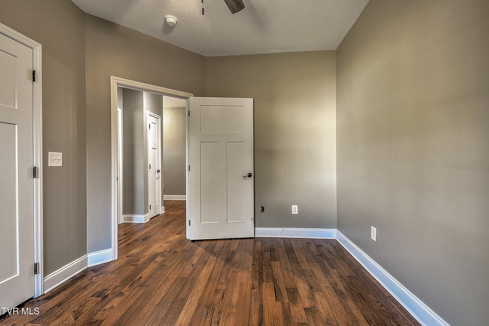 Photo #44: 249 Oak View Circle