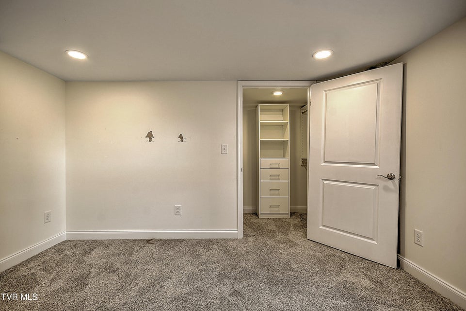 Photo #54: 249 Oak View Circle