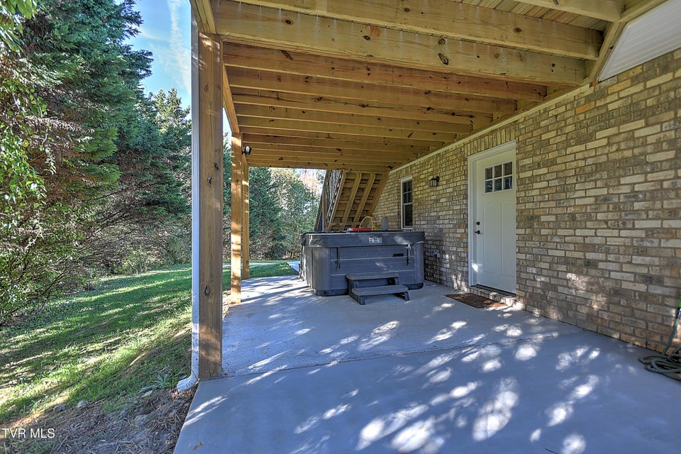 Photo #62: 249 Oak View Circle