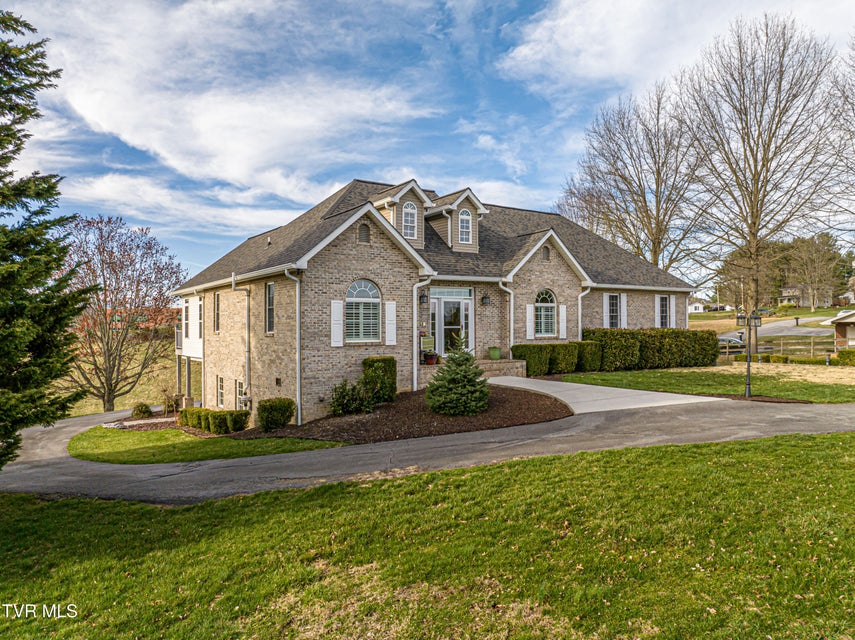 Photo #2: 625 Locust Street